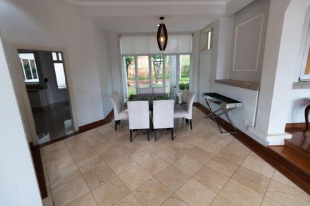 Casa de condomínio para alugar com 750m², 4 quartos e 4 vagasSALA DE JANTAR