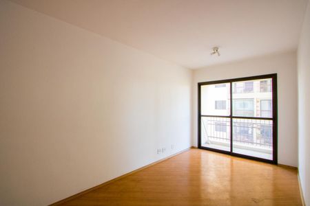 Apartamento para alugar com 86m², 3 quartos e 1 vaga Apartamento para alugar com 86m², 3 quartos e 1 vagaSala