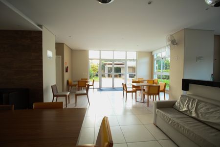 Apartamento à venda com 55m², 2 quartos e 1 vaga Apartamento à venda com 55m², 2 quartos e 1 vagaÁrea comum - Salão de festas