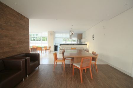 Apartamento à venda com 55m², 2 quartos e 1 vaga Apartamento à venda com 55m², 2 quartos e 1 vagaÁrea comum - Salão de festas