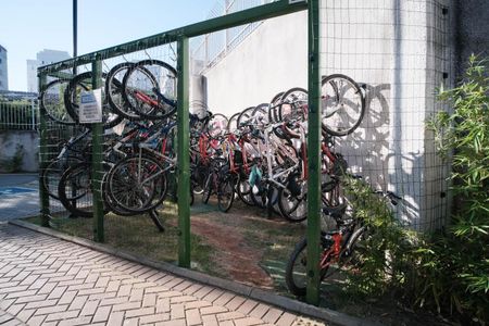 Apartamento à venda com 42m², 2 quartos e sem vagaÁrea comum 