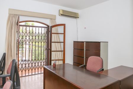 Casa à venda com 100m², 3 quartos e sem vaga Casa à venda com 100m², 3 quartos e sem vagaQuarto 1