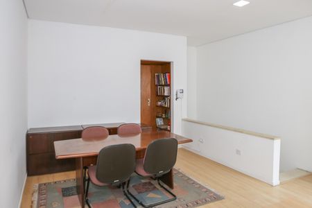 Casa à venda com 100m², 3 quartos e sem vaga Casa à venda com 100m², 3 quartos e sem vagaSala