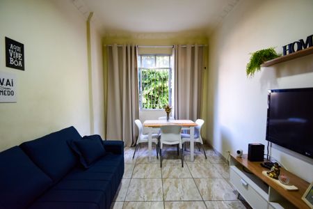 Apartamento à venda com 65m², 3 quartos e sem vagaSala