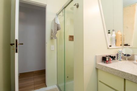 Casa à venda com 140m², 3 quartos e 1 vagaBanheiro 2