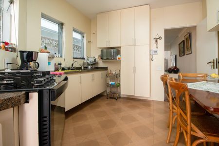 Casa à venda com 140m², 3 quartos e 1 vagaCozinha