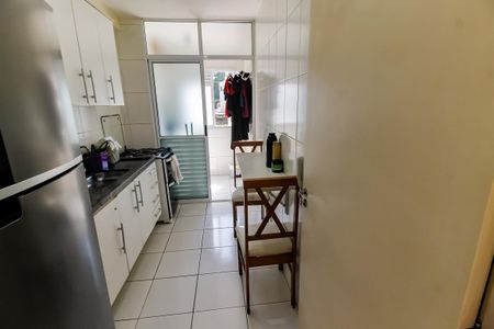 Apartamento à venda com 52m², 2 quartos e 1 vagaCozinha - Armários