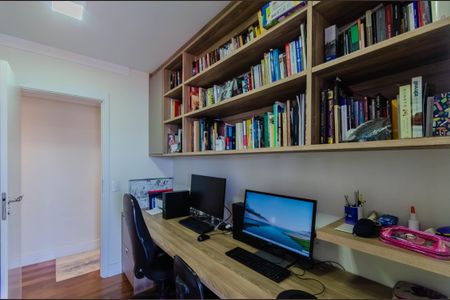 Apartamento à venda com 149m², 4 quartos e 2 vagasQuarto 1