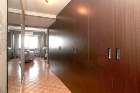Apartamento à venda com 234m², 3 quartos e sem vagaQuarto 1 Suíte Detalhe Closet