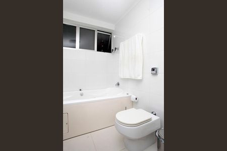 Apartamento à venda com 234m², 3 quartos e sem vagaBanheiro Quarto 1 Suíte