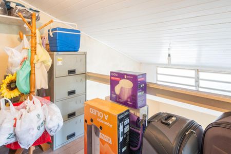 Casa à venda com 200m², 4 quartos e sem vagaDepósito