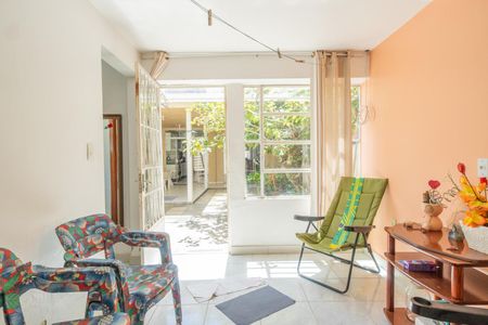 Casa à venda com 200m², 4 quartos e sem vagaÁrea de Serviço