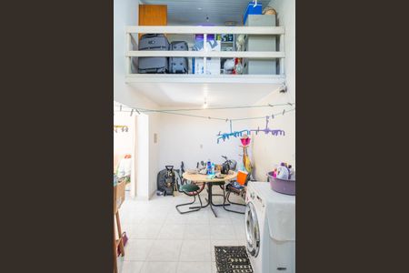 Casa à venda com 200m², 4 quartos e sem vagaÁrea de Serviço