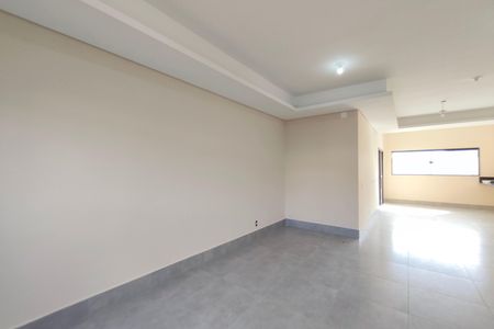 Casa à venda com 120m², 3 quartos e 2 vagasSala