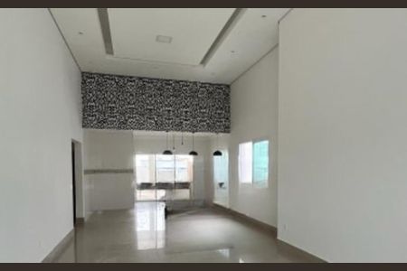 Casa de condomínio à venda com 230m², 3 quartos e 4 vagasFoto 03