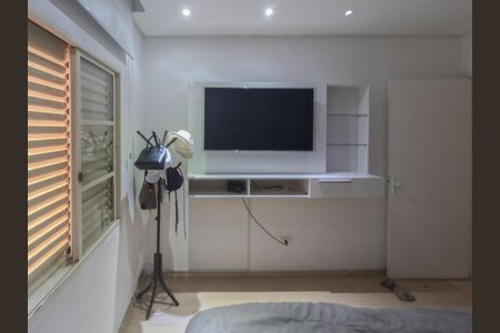 Casa à venda com 250m², 4 quartos e 3 vagas Casa à venda com 250m², 4 quartos e 3 vagasQuarto 1