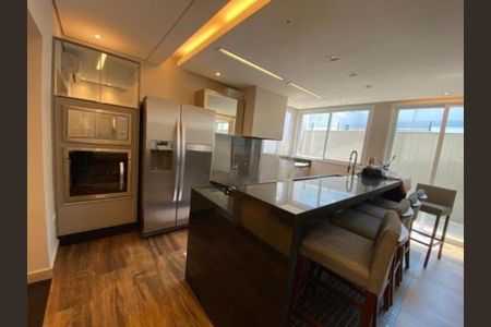 Casa de condomínio à venda com 292m², 4 quartos e 3 vagasFoto 02