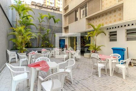 Apartamento à venda com 100m², 2 quartos e 1 vagaSalão de Festas