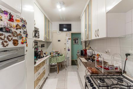 Apartamento à venda com 100m², 2 quartos e 1 vagaCozinha