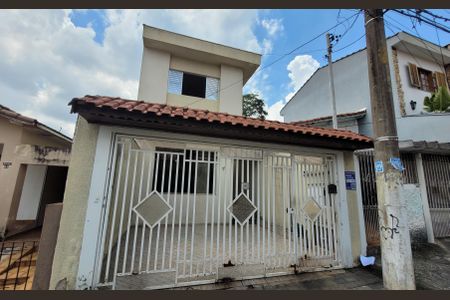 Casa à venda com 157m², 3 quartos e 4 vagasFachada
