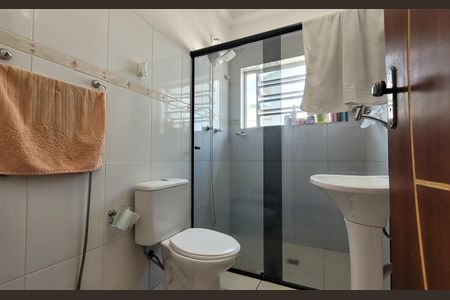 Casa à venda com 157m², 3 quartos e 4 vagasBanheiro da suíte