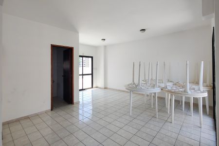 Apartamento para alugar com 60m², 2 quartos e 1 vaga Apartamento para alugar com 60m², 2 quartos e 1 vagaÁrea comum - Salão de festas