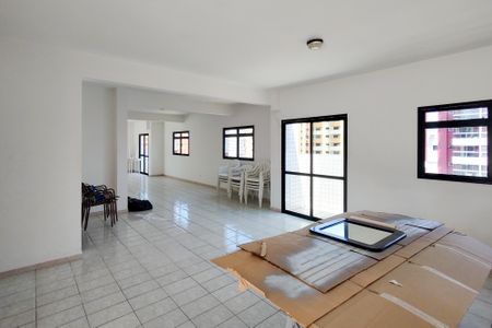 Apartamento para alugar com 60m², 2 quartos e 1 vaga Apartamento para alugar com 60m², 2 quartos e 1 vagaÁrea comum - Salão de festas