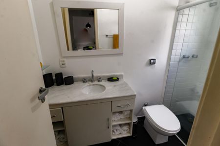 Casa à venda com 300m², 5 quartos e 4 vagasBanheiro da Suíte 1