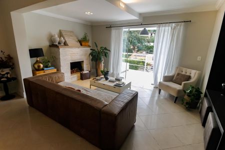 Casa à venda com 300m², 5 quartos e 4 vagasSala 3