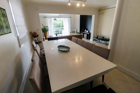 Casa à venda com 300m², 5 quartos e 4 vagasSala 4 - jantar