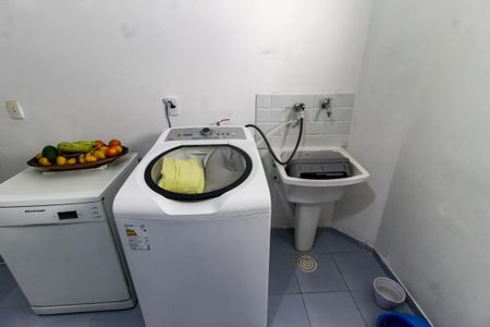 Casa à venda com 300m², 5 quartos e 4 vagasDetalhe da area de serviço