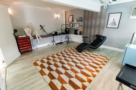 Casa à venda com 300m², 5 quartos e 4 vagasSala 5 - Studio