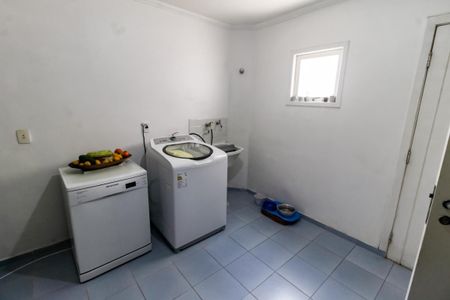 Casa à venda com 300m², 5 quartos e 4 vagasÁrea de Serviço