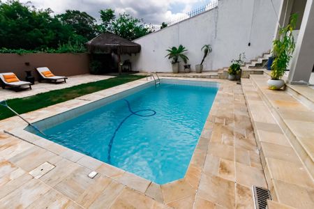 Casa à venda com 300m², 5 quartos e 4 vagasPiscina