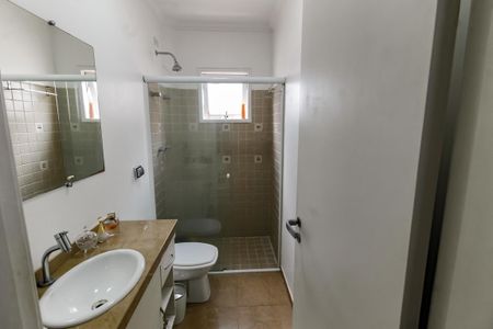 Casa à venda com 300m², 5 quartos e 4 vagasBanheiro da Suíte 3