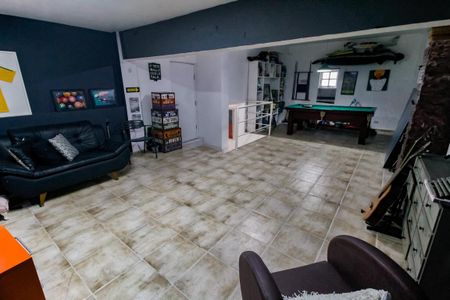 Casa à venda com 300m², 5 quartos e 4 vagasÁrea comum