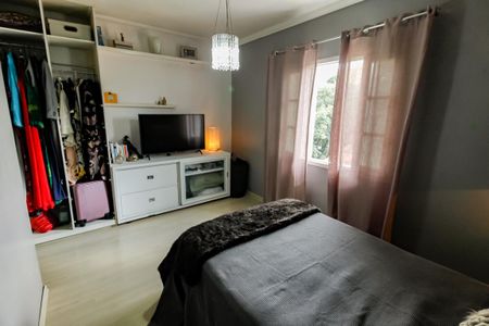 Casa à venda com 300m², 5 quartos e 4 vagasSuíte 3