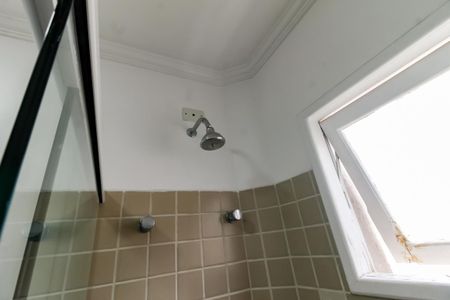 Casa à venda com 300m², 5 quartos e 4 vagasBanheiro da Suíte 3 - chuveiro