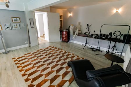 Casa à venda com 300m², 5 quartos e 4 vagasSala 5 - Studio