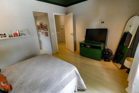 Casa à venda com 300m², 5 quartos e 4 vagasSuíte 4