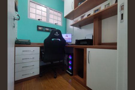 Apartamento à venda com 98m², 3 quartos e 2 vagasEscritório