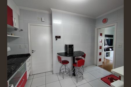 Apartamento à venda com 98m², 3 quartos e 2 vagasCozinha - Armários