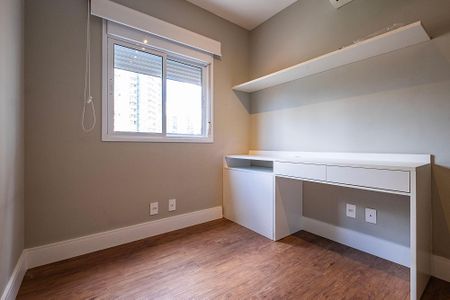 Apartamento à venda com 60m², 2 quartos e 2 vagasQuarto 2