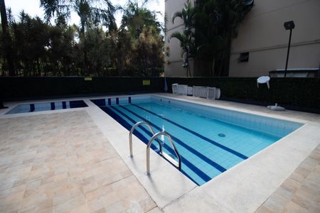 Apartamento para alugar com 48m², 2 quartos e 1 vagaÁrea comum - Piscina