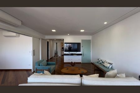 Apartamento à venda com 118m², 2 quartos e 2 vagasSala