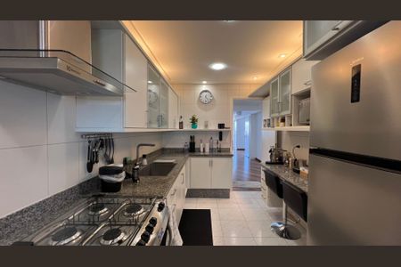 Apartamento à venda com 118m², 2 quartos e 2 vagasCozinha