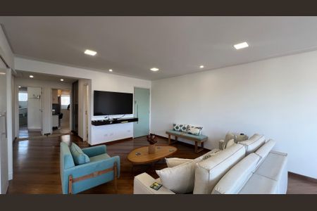 Apartamento à venda com 118m², 2 quartos e 2 vagasSala