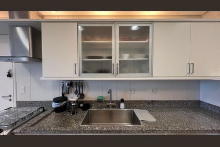 Apartamento à venda com 118m², 2 quartos e 2 vagasCozinha