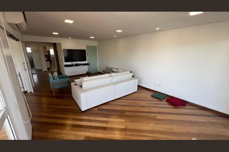 Apartamento à venda com 118m², 2 quartos e 2 vagasSala