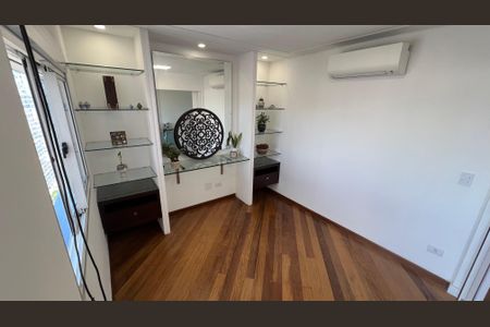Apartamento à venda com 118m², 2 quartos e 2 vagasSala 2